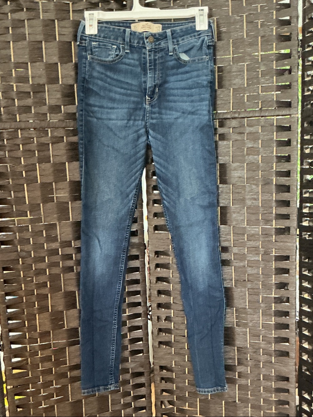 Hollister size 26 super skinny jean
